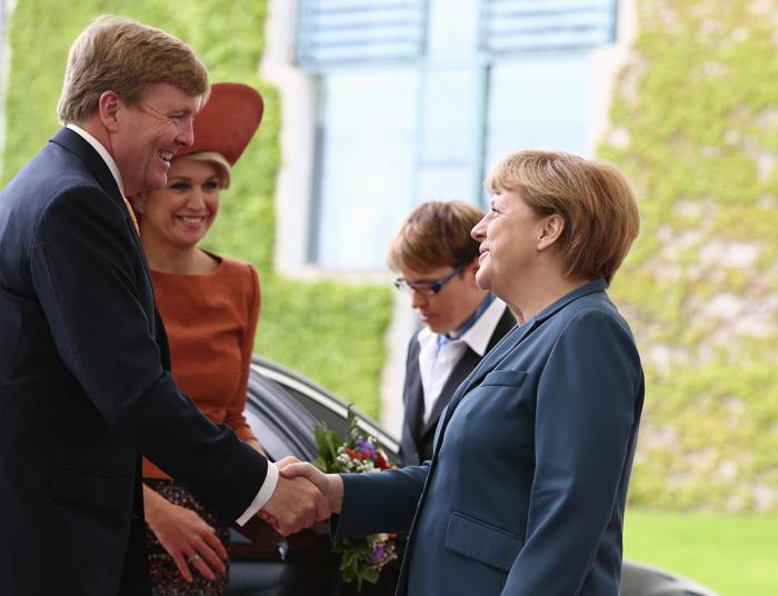 Король и королева Нидерландов посетили Германию. Фото: Andreas Rentz/Getty Images