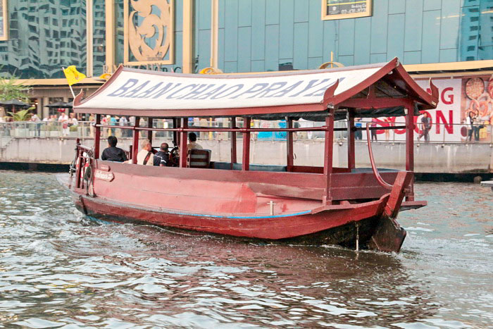 Прогулочная лодка. Фото: Николай Карпов/Великая Эпоха (The Epoch Times)