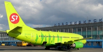 Самолет А-319, Омск-Москва, мог разбиться из-за птиц. Фото с сайта amurpolit.ru Самолет А-319, Омск-Москва, мог разбиться из-за птиц. Фото с сайта amurpolit.ru