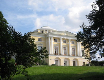 Павловский дворец. Фото с сайта all-castles.com Павловский дворец. Фото с сайта all-castles.com