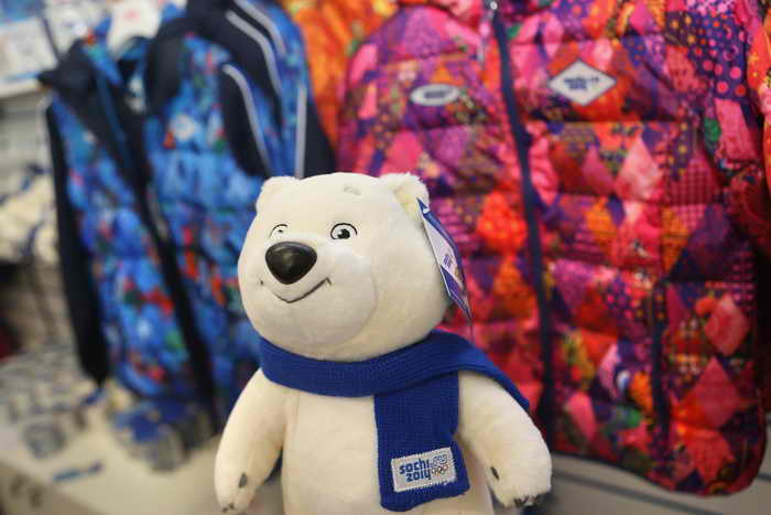 С начала 2013 года инспекторами Новосибирской таможни было выявлено более 60 тысяч единиц контрафактной продукции. Подавляющее большинство подделок – детские игрушки. Фото: Julian Finney/Getty Images С начала 2013 года инспекторами Новосибирской таможни было выявлено более 60 тысяч единиц контрафактной продукции. Подавляющее большинство подделок – детские игрушки. Фото: Julian Finney/Getty Images