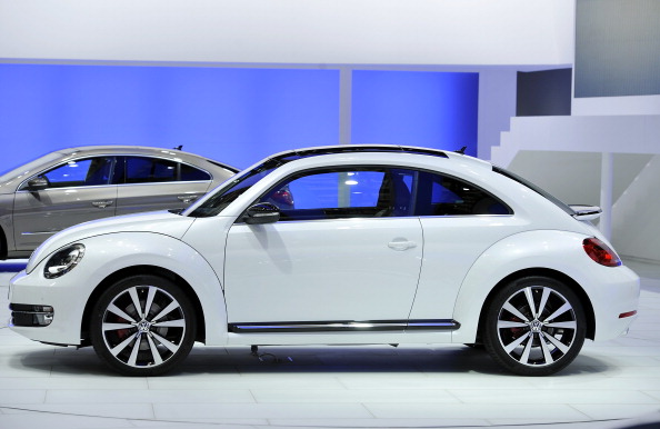 На заводе Volkswagen выпушен 10-миллионный автомобиль. Фоторепортаж об автомобилях седьмого поколения, выпускаемых компанией. Фото: Spencer Platt/ INGO WAGNER/AFP/Getty Images На заводе Volkswagen выпушен 10-миллионный автомобиль. Фоторепортаж об автомобилях седьмого поколения, выпускаемых компанией. Фото: Spencer Platt/ INGO WAGNER/AFP/Getty Images