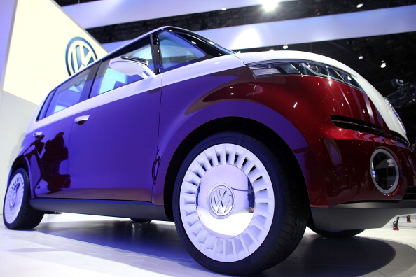 На заводе Volkswagen выпушен 10-миллионный автомобиль. Фоторепортаж об автомобилях седьмого поколения, выпускаемых компанией. Фото: Spencer Platt/ INGO WAGNER/AFP/Getty Images На заводе Volkswagen выпушен 10-миллионный автомобиль. Фоторепортаж об автомобилях седьмого поколения, выпускаемых компанией. Фото: Spencer Platt/ INGO WAGNER/AFP/Getty Images