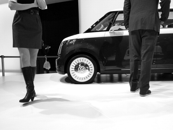 На заводе Volkswagen выпушен 10-миллионный автомобиль. Фоторепортаж об автомобилях седьмого поколения, выпускаемых компанией. Фото: Spencer Platt/ INGO WAGNER/AFP/Getty Images На заводе Volkswagen выпушен 10-миллионный автомобиль. Фоторепортаж об автомобилях седьмого поколения, выпускаемых компанией. Фото: Spencer Platt/ INGO WAGNER/AFP/Getty Images