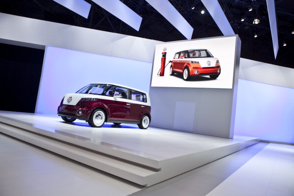 На заводе Volkswagen выпушен 10-миллионный автомобиль. Фоторепортаж об автомобилях седьмого поколения, выпускаемых компанией. Фото: Spencer Platt/ INGO WAGNER/AFP/Getty Images На заводе Volkswagen выпушен 10-миллионный автомобиль. Фоторепортаж об автомобилях седьмого поколения, выпускаемых компанией. Фото: Spencer Platt/ INGO WAGNER/AFP/Getty Images