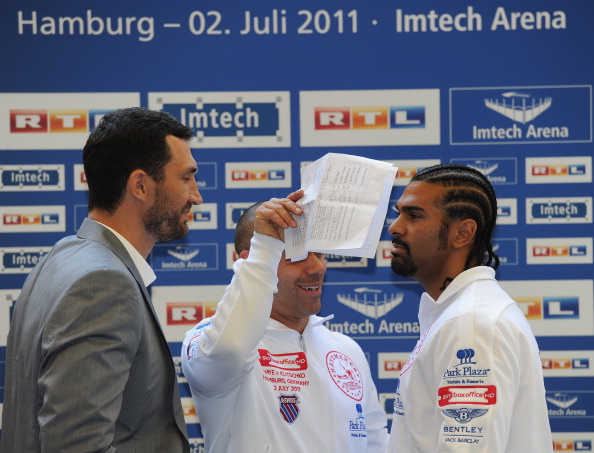 Владимир Кличко и Дэвид Хэй. Фоторепортаж с пресс-конференции. Фото: Stuart Franklin/Bongarts/Getty Images 