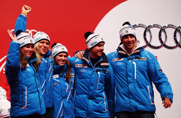 На чемпионате мира по горным лыжам (FIS) в командных соревнованиях Франция завоевала золотую медаль, Австрия -  серебряную медаль и  Швеция  -  бронзовую медаль. Фото: Christophe Pallot/Agence/Clive Mason/Lars Baron/Sandra Montanez/Bongarts/Getty Images