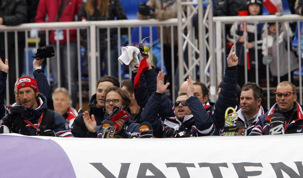 На чемпионате мира по горным лыжам (FIS) в командных соревнованиях Франция завоевала золотую медаль, Австрия -  серебряную медаль и  Швеция  -  бронзовую медаль. Фото: Christophe Pallot/Agence/Clive Mason/Lars Baron/Sandra Montanez/Bongarts/Getty Images