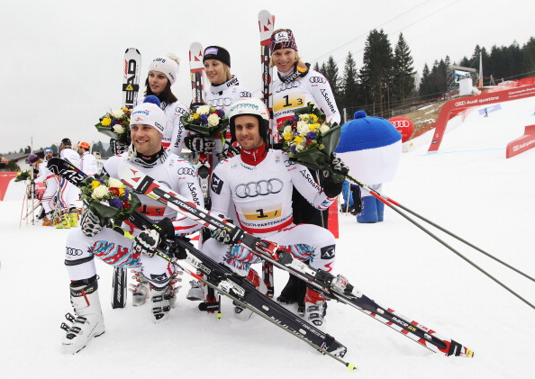 На чемпионате мира по горным лыжам (FIS) в командных соревнованиях Франция завоевала золотую медаль, Австрия -  серебряную медаль и  Швеция  -  бронзовую медаль. Фото: Christophe Pallot/Agence/Clive Mason/Lars Baron/Sandra Montanez/Bongarts/Getty Images