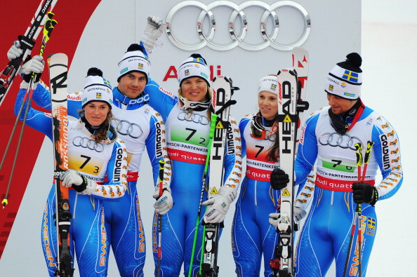 На чемпионате мира по горным лыжам (FIS) в командных соревнованиях Франция завоевала золотую медаль, Австрия -  серебряную медаль и  Швеция  -  бронзовую медаль. Фото: Christophe Pallot/Agence/Clive Mason/Lars Baron/Sandra Montanez/Bongarts/Getty Images