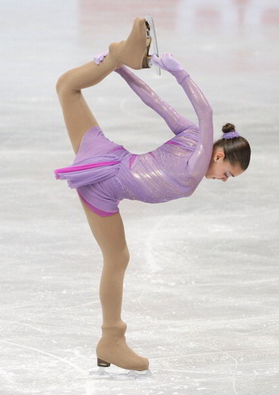 Фигурное катание.  Аделина Сотникова. Фото:  Chung Sung-Jun/Getty Images