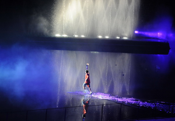 Церемония открытия первых Юношеских Олимпийских игр в Сингапуре. Фоторепортаж. Фото: Mark DADSWELL, ROSLAN RAHMAN/Getty Images