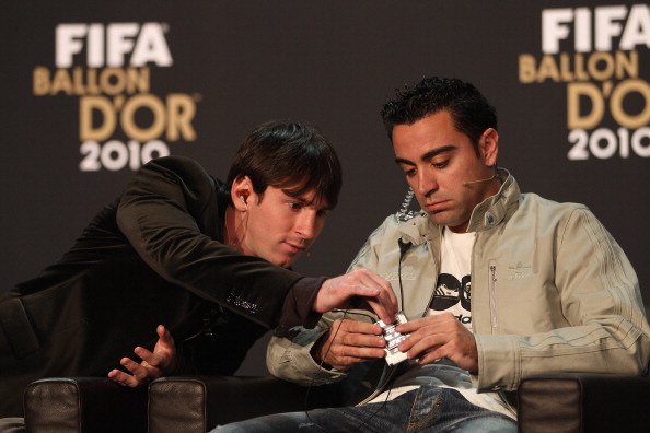 Месси получил Золотой мяч ФИФА, Моуринью признан лучшим тренером 2010 года. Фоторепортаж. FABRICE COFFRINI, MICHAEL STEELE, FRANCK FIFE/AFP/Getty Images