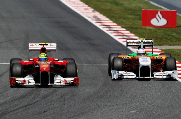 Renault и McLaren в автогонках Формулы-1 заняли призовые места. Фоторепортаж из Барселоны. Фото: Paul Gilham/Vladimir Rys/Mark Thompson/ DIMITAR DILKOFF/AFP/Getty Images Renault и McLaren в автогонках Формулы-1 заняли призовые места. Фоторепортаж из Барселоны. Фото: Paul Gilham/Vladimir Rys/Mark Thompson/ DIMITAR DILKOFF/AFP/Getty Images