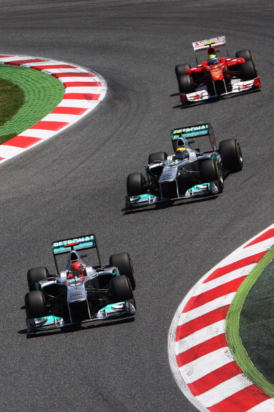 Renault и McLaren в автогонках Формулы-1 заняли призовые места. Фоторепортаж из Барселоны. Фото: Paul Gilham/Vladimir Rys/Mark Thompson/ DIMITAR DILKOFF/AFP/Getty Images Renault и McLaren в автогонках Формулы-1 заняли призовые места. Фоторепортаж из Барселоны. Фото: Paul Gilham/Vladimir Rys/Mark Thompson/ DIMITAR DILKOFF/AFP/Getty Images