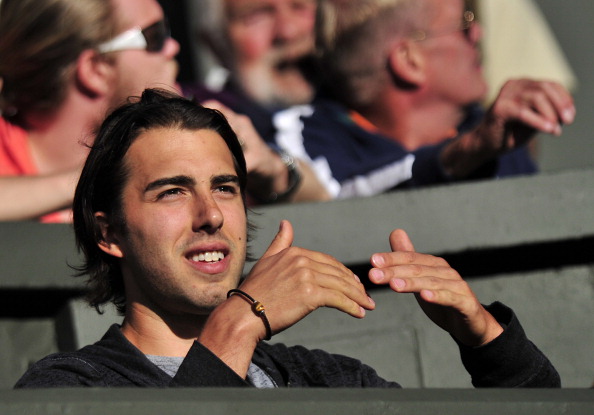 Фоторепортаж с матча: Мария Шарапова  выиграла у Анны Чакветадзе. Фото: Clive Brunskill /Michael Regan/ GLYN KIRK/AFP/Getty Images