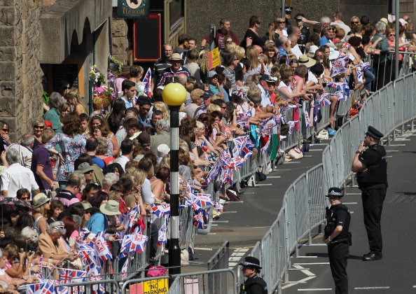 Фоторепортаж о свадьбе внучки королевы Елизаветы II Зары Филиппс. Фото: Chris Jackson PT /Jeff J Mitchell/Getty Images Фоторепортаж о свадьбе внучки королевы Елизаветы II Зары Филиппс. Фото: Chris Jackson PT /Jeff J Mitchell/Getty Images