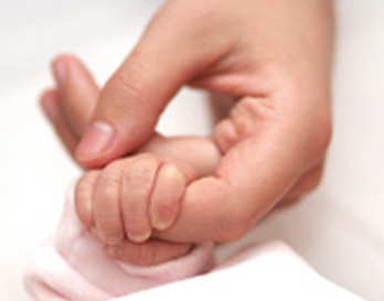 Марина Могилевская родила дочь – голубоглазую брюнетку. Фото с сайта mail.ru Марина Могилевская родила дочь – голубоглазую брюнетку. Фото с сайта mail.ru