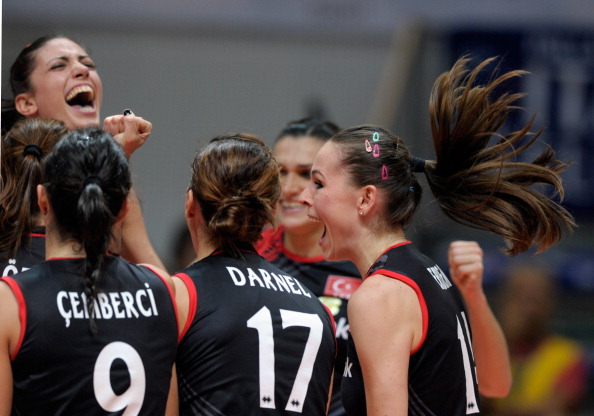 Женская сборная России по волейболу проиграла Турции и вышла из чемпионата. Фоторепортаж с матча. Фото: Claudio Villa/Getty Images