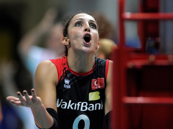 Женская сборная России по волейболу проиграла Турции и вышла из чемпионата. Фоторепортаж с матча. Фото: Claudio Villa/Getty Images