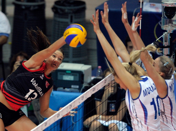 Женская сборная России по волейболу проиграла Турции и вышла из чемпионата. Фоторепортаж с матча. Фото: Claudio Villa/Getty Images