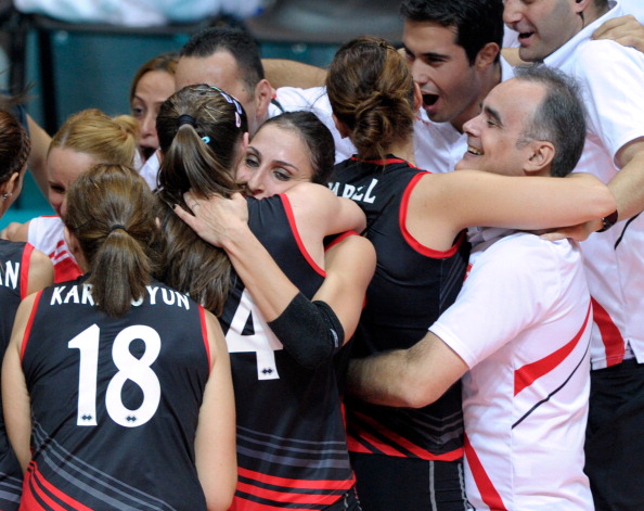 Женская сборная России по волейболу проиграла Турции и вышла из чемпионата. Фоторепортаж с матча. Фото: Claudio Villa/Getty Images