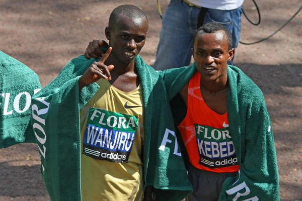 Фоторепортаж о самоубийстве кенийского марафонца Сэмюэля Ванджиру. Фото: AFP PHOTO / GABRIEL BOUYS AFP Фоторепортаж о самоубийстве кенийского марафонца Сэмюэля Ванджиру. Фото: AFP PHOTO / GABRIEL BOUYS AFP