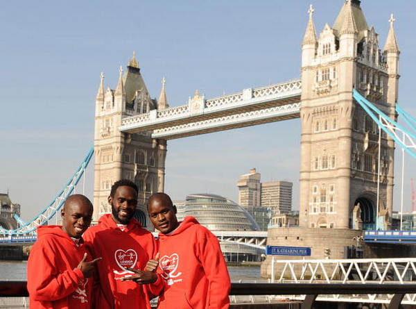 Фоторепортаж о самоубийстве кенийского марафонца Сэмюэля Ванджиру. Фото: AFP PHOTO / GABRIEL BOUYS AFP Фоторепортаж о самоубийстве кенийского марафонца Сэмюэля Ванджиру. Фото: AFP PHOTO / GABRIEL BOUYS AFP