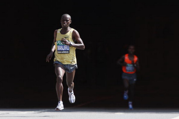Фоторепортаж о самоубийстве кенийского марафонца Сэмюэля Ванджиру. Фото: AFP PHOTO / GABRIEL BOUYS AFP Фоторепортаж о самоубийстве кенийского марафонца Сэмюэля Ванджиру. Фото: AFP PHOTO / GABRIEL BOUYS AFP