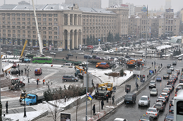 В Киеве демонтирован палаточный городок предпринимателей, протестующих против нового Налогового кодекса. Фото: Владимир Бородин/The Epoch Times Украина
