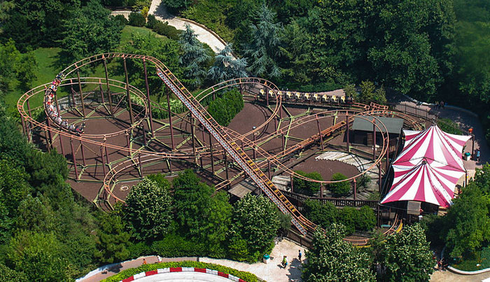 Развлекательный парк Мирабиландия уступает по размеру только двум европейским паркам – Диснейленду в Париже и испанскому Порту Авентуре.Фото: Stefan Scheer/commons.wikimedia.org