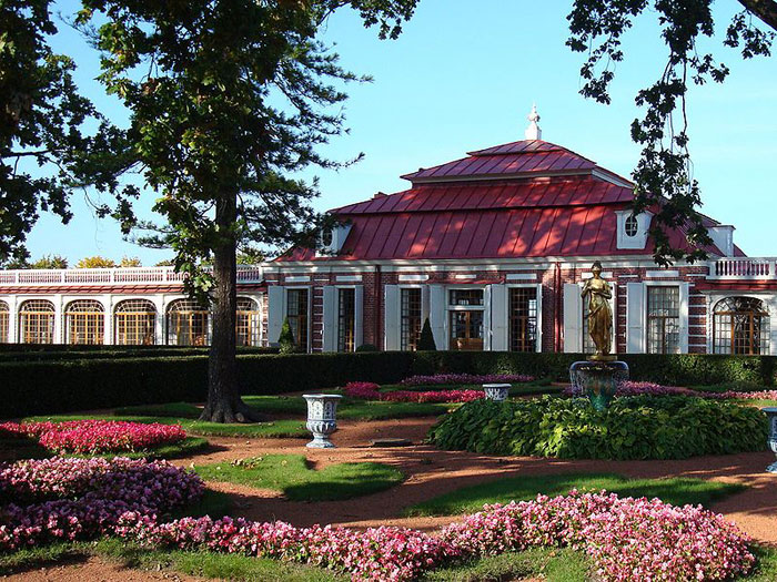 Дворец Монплезир в Петергофе. Фото: Chezenatiko/commons.wikimedia.org