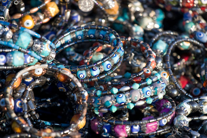 Турецкие браслеты. Фото: Jo Ann Crebbin/Photos.com