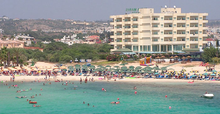 Пляж Айя-Напы, Кипр. Фото: Paul167/commons.wikimedia.org