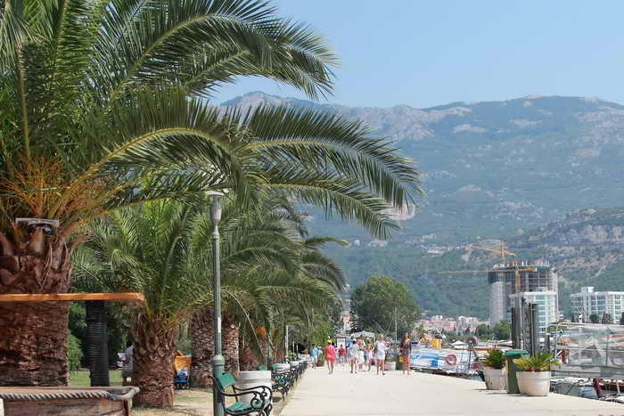 Набережная Будвы. Фото: Сергей Лучезарный/Великая Эпоха (The Epoch Times)