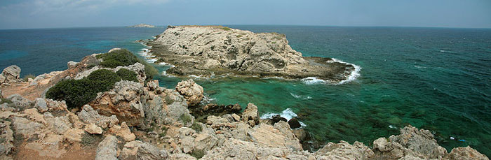 Мыс Апостола Андрея — крайняя северо-восточная точка острова Кипр. Фото: Anna Anichkova/commons.wikimedia.org
