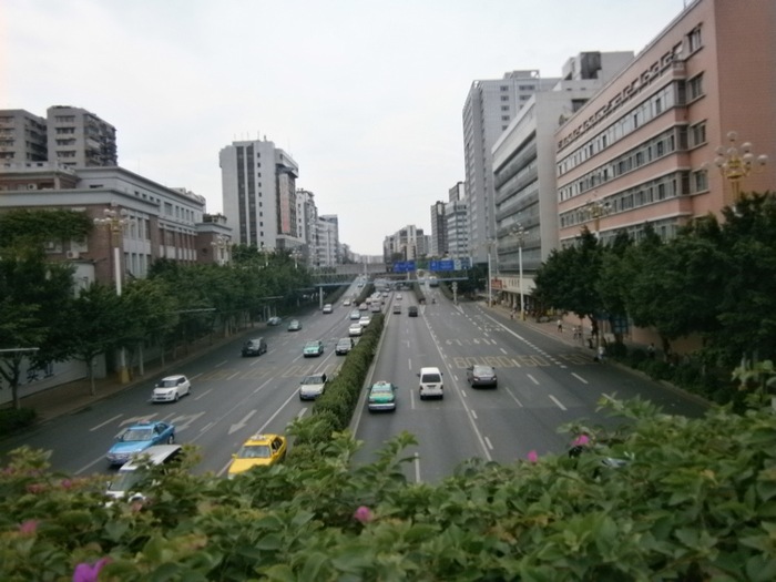 Гуанчжоу. Проспект шириной в 12 полос. Фото: Ольга Судникович/Великая Эпоха (The Epoch Times) 