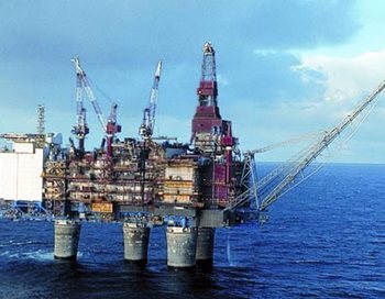 Нефтяная платформанефтяная платформа, Сонга Ди. Фото с сайта oil-career.ru Нефтяная платформанефтяная платформа, Сонга Ди. Фото с сайта oil-career.ru