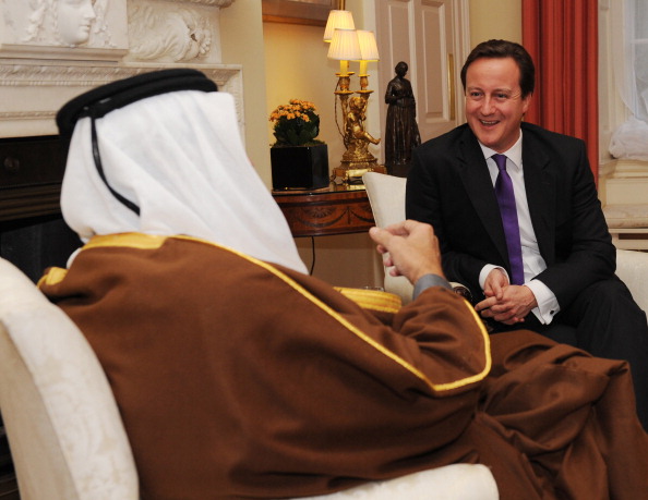 Елизавета II принимает эмира  Катара в Виндзорском замке. Фото: WPA Wire/Getty Images