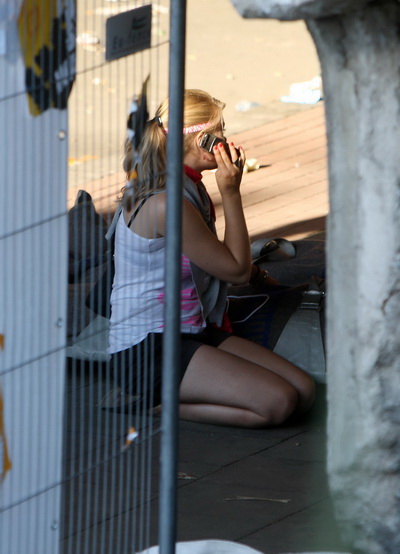 В Германии на  &laquo;Параде любви&raquo; в давке погибло более десяти человек. Фоторепортаж. Фото: Patrik STOLLARZ, Sebastian LASSE, Christoph REICHWEIN, ACHIM SCHEIDEMANN/Getty Images