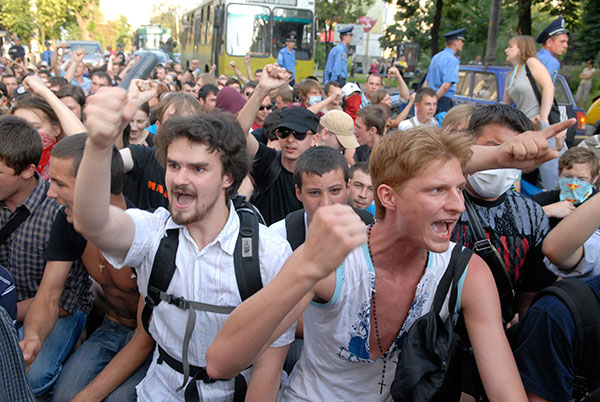 Смерть студента вызвала массовый протест в Украине.  Акция протеста состоялась в Киеве 10 июня. Фото: Владимир Бородин/The Epoch Times