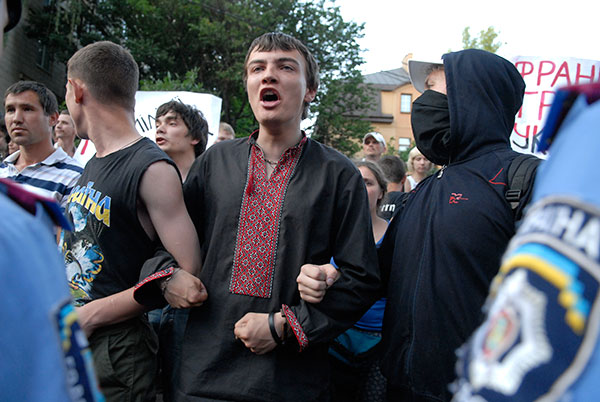 Смерть студента вызвала массовый протест в Украине.  Акция протеста состоялась в Киеве 10 июня. Фото: Владимир Бородин/The Epoch Times