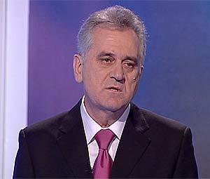 Голодовку объявил лидер оппозиции правительства Сербии Томислав Николич. Фото с сайта ru.euronews.net