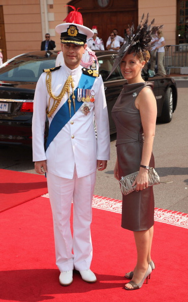 Фоторепортаж о гостях на свадьбе князя Альберта II и Шарлин Уиттсток. Фото: Sean Gallup/Getty Images Фоторепортаж о гостях на свадьбе князя Альберта II и Шарлин Уиттсток. Фото: Sean Gallup/Getty Images