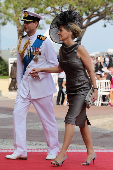 Фоторепортаж о гостях на свадьбе князя Альберта II и Шарлин Уиттсток. Фото: Sean Gallup/Getty Images Фоторепортаж о гостях на свадьбе князя Альберта II и Шарлин Уиттсток. Фото: Sean Gallup/Getty Images