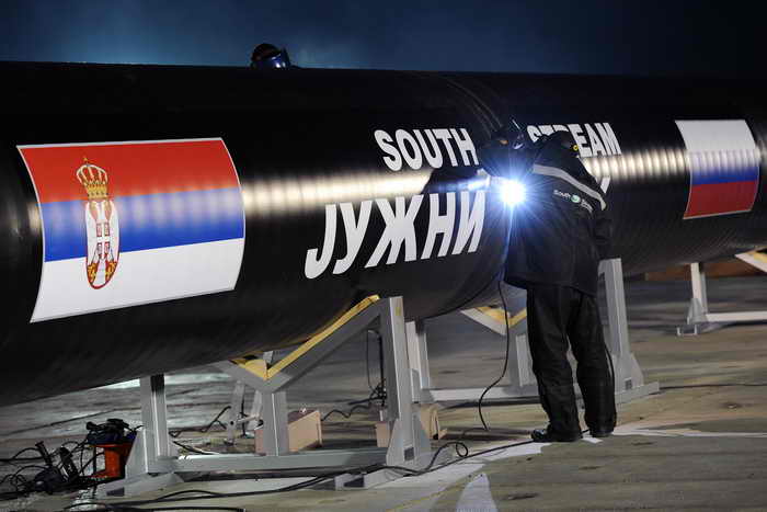 В Сербии положено начало строительству газопровода «Южный поток». Фото: ANDREJ ISAKOVIC/AFP/Getty Images В Сербии положено начало строительству газопровода «Южный поток». Фото: ANDREJ ISAKOVIC/AFP/Getty Images