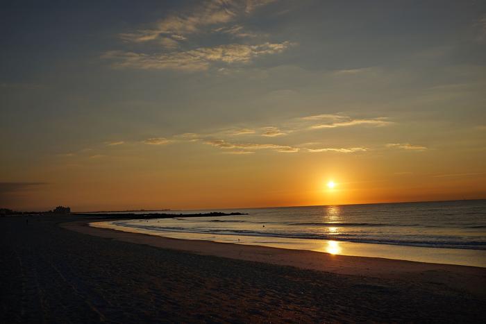 Пляж Нью-Йорка в день годовщины урагана «Сэнди» 29 октября 2013 года. Фото: Spencer Platt / Getty Images Пляж Нью-Йорка в день годовщины урагана «Сэнди» 29 октября 2013 года. Фото: Spencer Platt / Getty Images