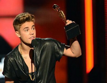 Джастин Бибер на церемонии Billboard Music Awards 2013 в Лас-Вегасе 19 мая 2013 года. Фото: Ethan Miller/Getty Images