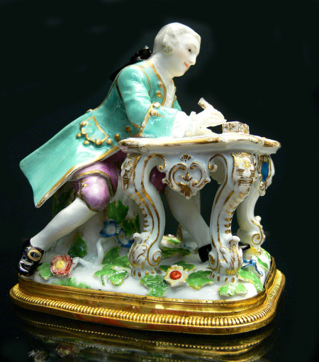 800px-Kavalier_am_Schreibtisch_1740_rem_1