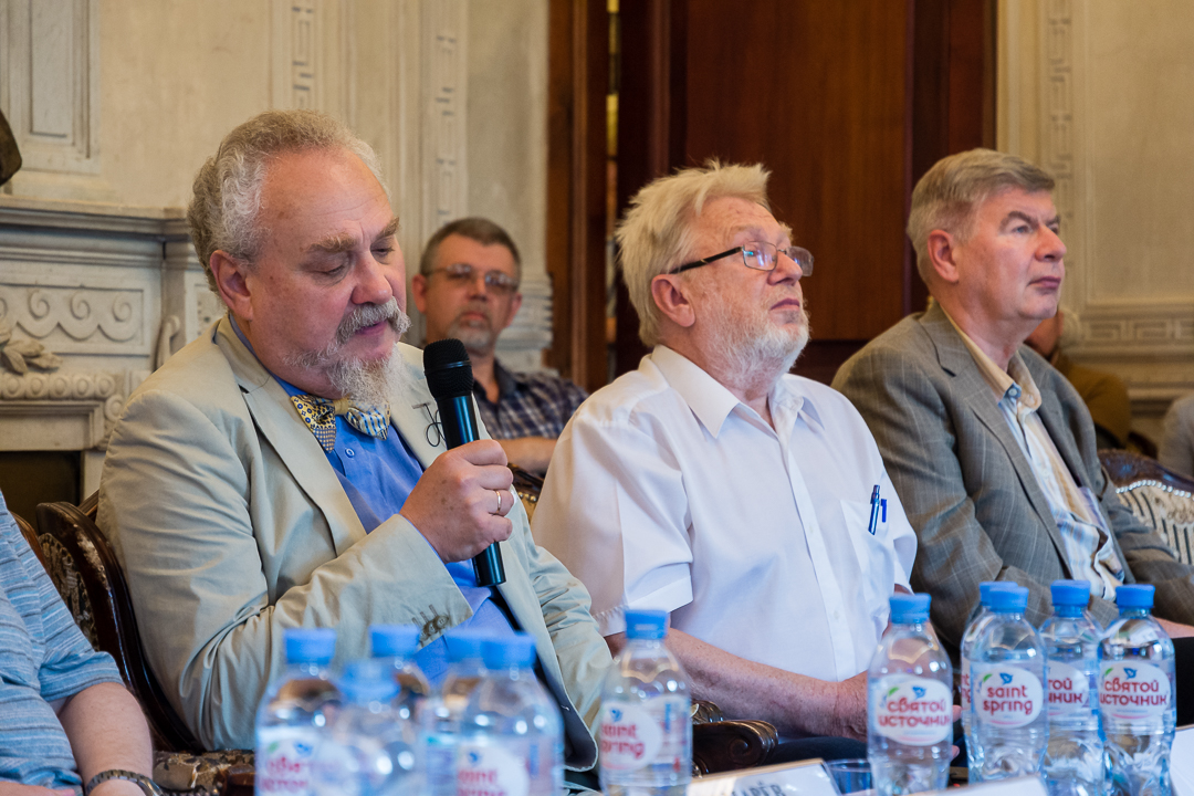 Запрет книги, разоблачающей преступления коммунизма, осудили в Москве